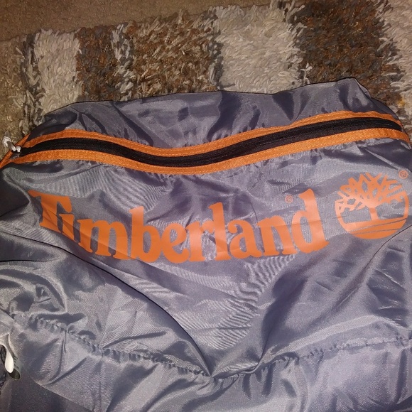 A Brand new REAL Timberland Duffle Bag - Picture 7 of 8